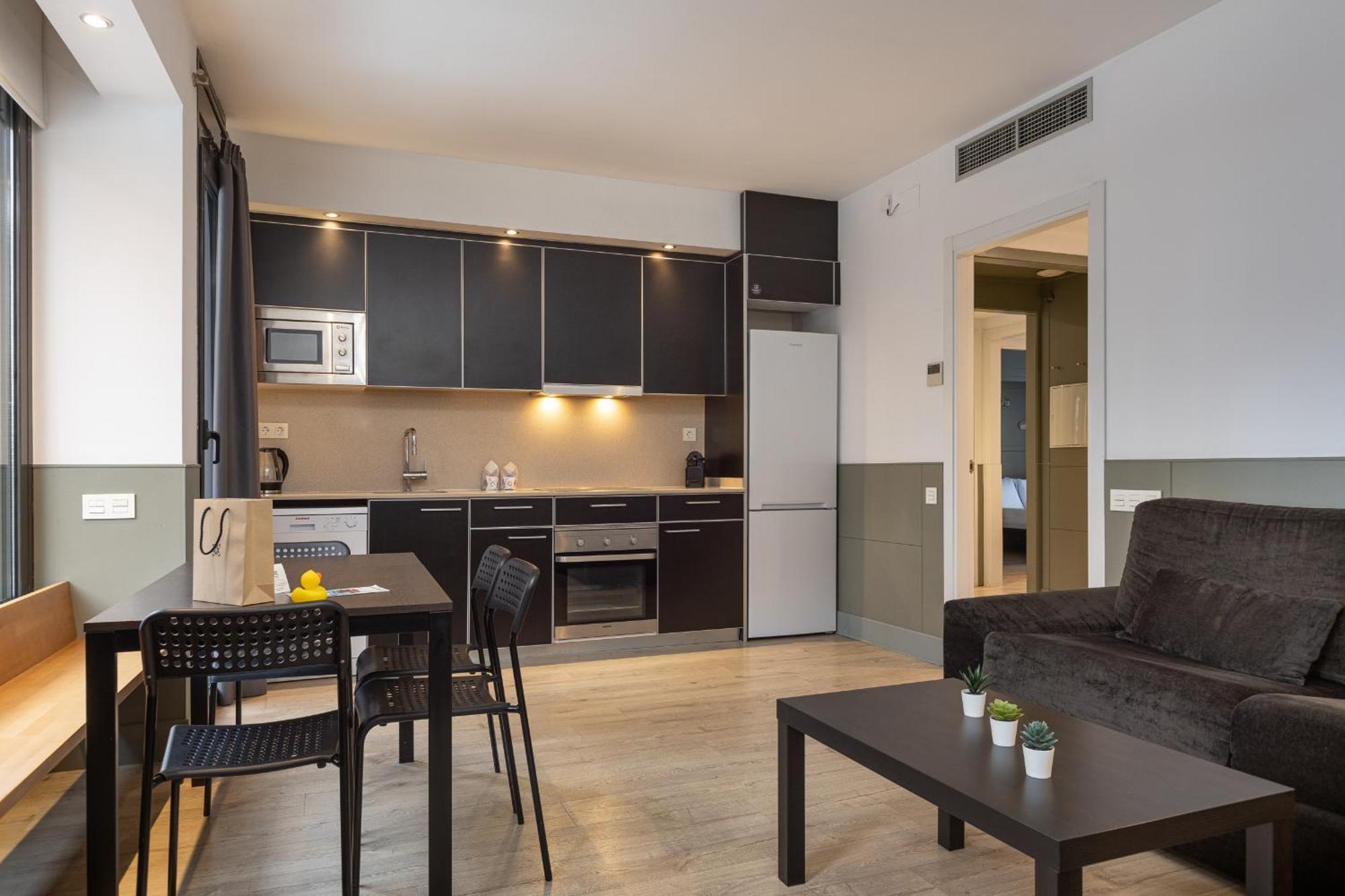 Enjoybcn Patio De Gala Apartment บาร์เซโลนา ภายนอก รูปภาพ