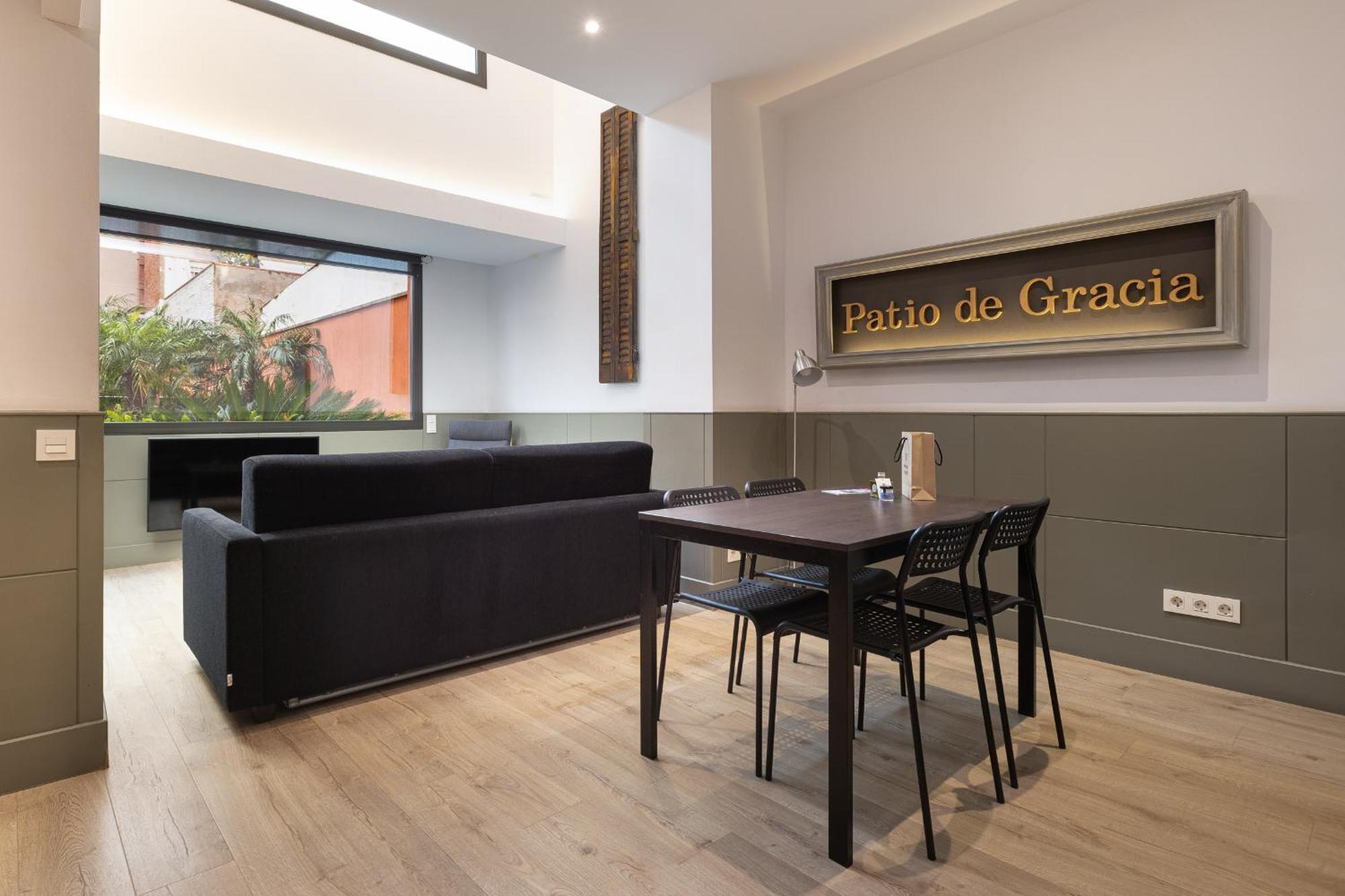 Enjoybcn Patio De Gala Apartment บาร์เซโลนา ภายนอก รูปภาพ