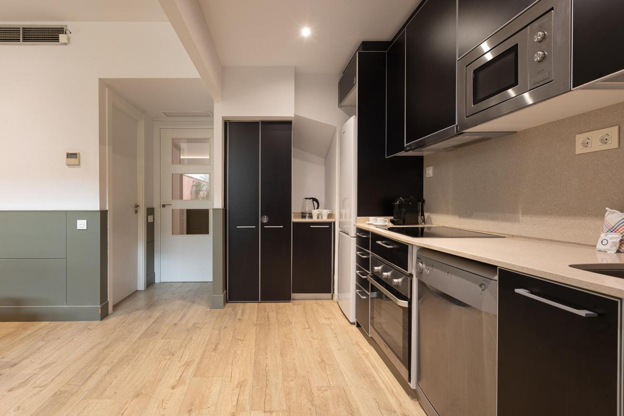 Enjoybcn Patio De Gala Apartment บาร์เซโลนา ภายนอก รูปภาพ
