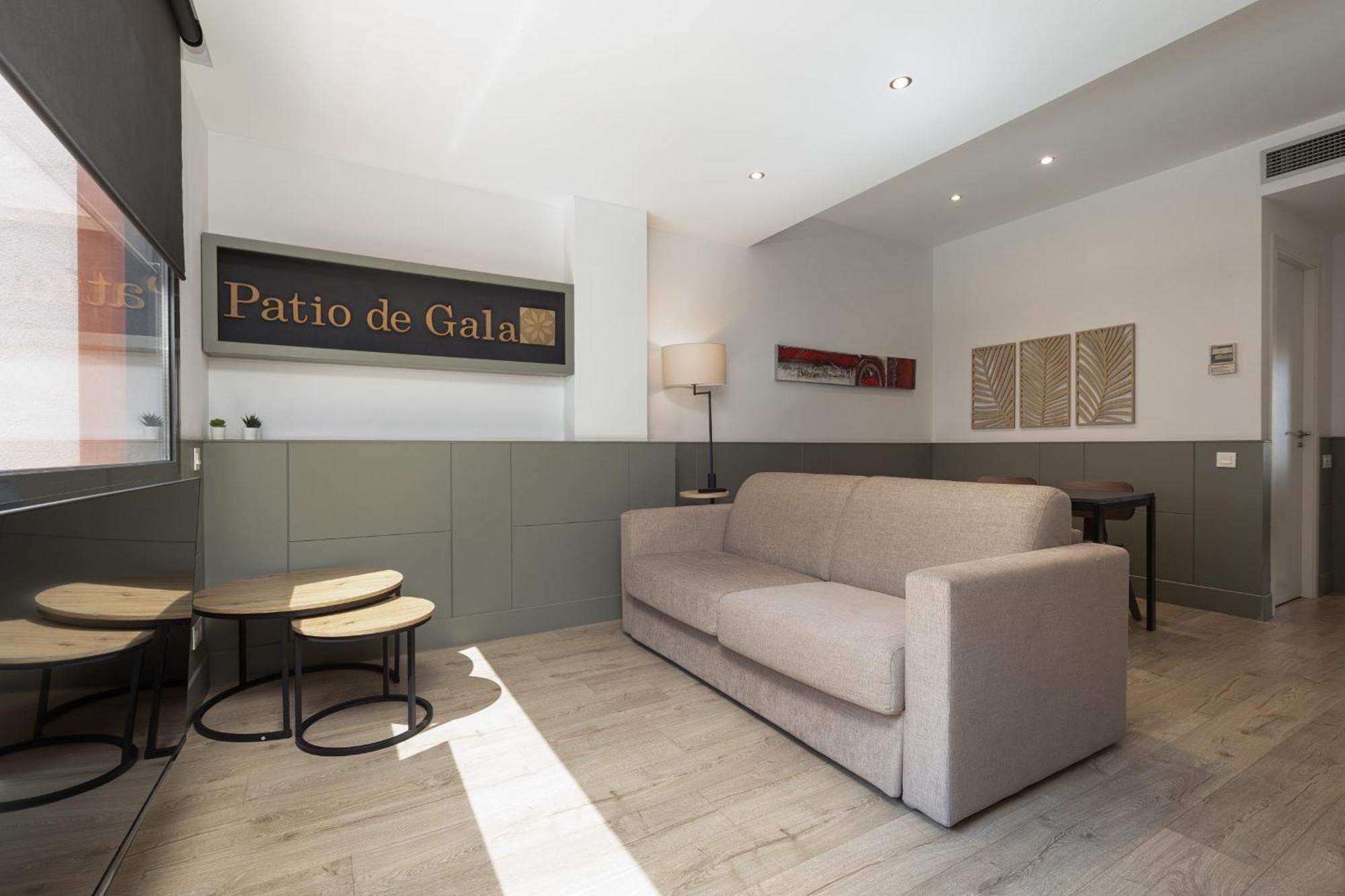 Enjoybcn Patio De Gala Apartment บาร์เซโลนา ภายนอก รูปภาพ